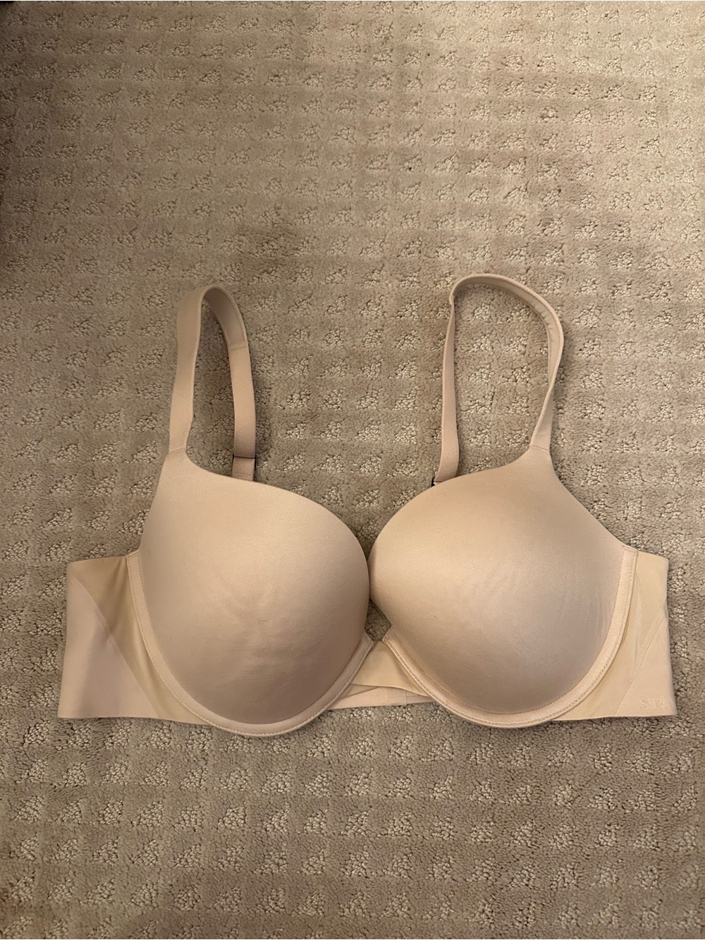 Spanx Pillow Cup Push up nude bra Size 38C NWOT